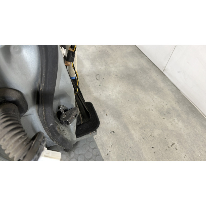 Porte arriere droit TOYOTA AVENSIS 2 Photo n°4