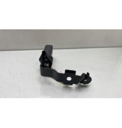 Attache ceinture arriere droit TOYOTA AVENSIS 2