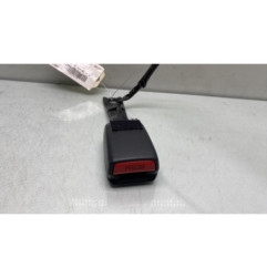 Attache ceinture avant droit TOYOTA AVENSIS 2