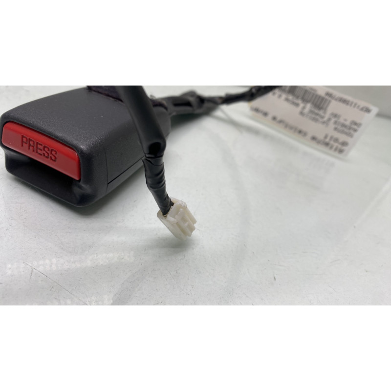 Attache ceinture avant droit TOYOTA AVENSIS 2 Photo n°5