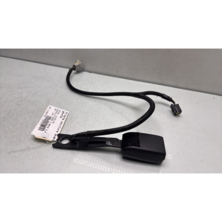 Attache ceinture avant gauche TOYOTA AVENSIS 2 Photo n°1