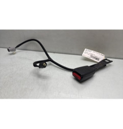 Attache ceinture avant gauche TOYOTA AVENSIS 2