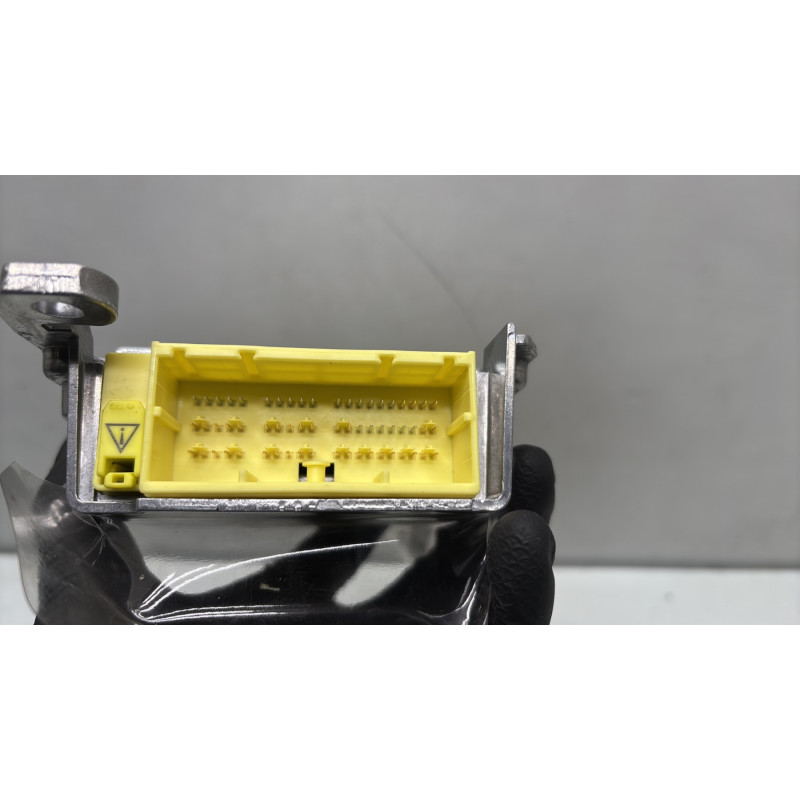 Boitier air bag TOYOTA AVENSIS 2 Photo n°3