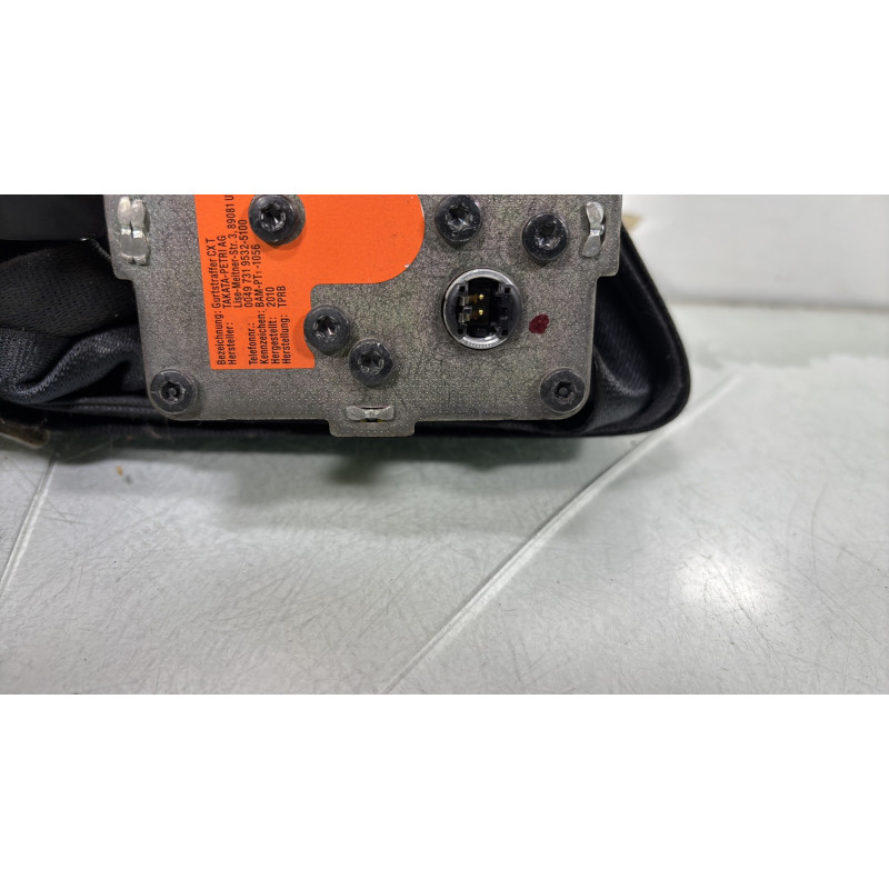Pretensionneur de ceinture avant gauche TOYOTA YARIS 2 Photo n°4