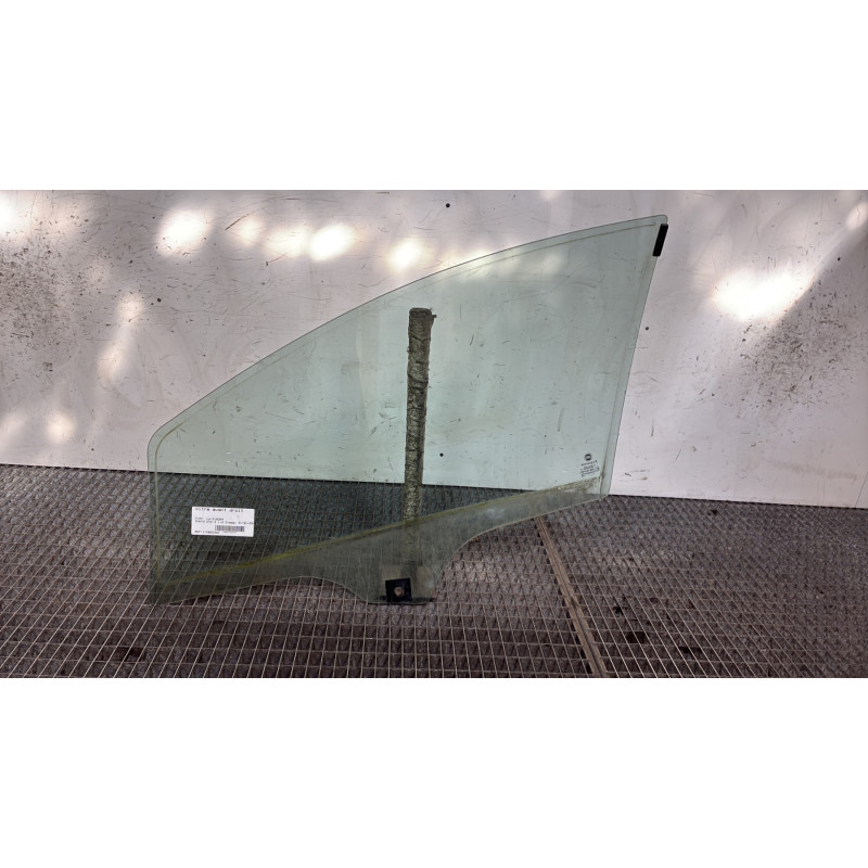 Vitre avant droit FIAT PUNTO EVO 3 Photo n°4