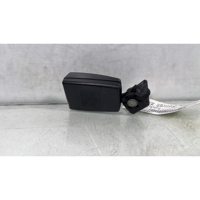 Attache ceinture arriere gauche FIAT PUNTO EVO 3 Photo n°1