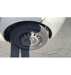 Attache ceinture arriere gauche TOYOTA YARIS 2