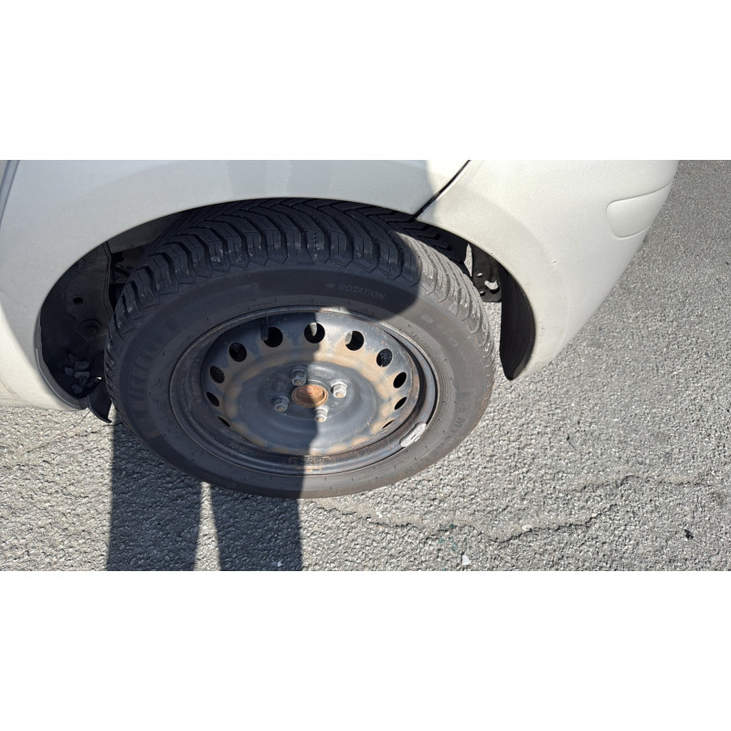 Ceinture arriere gauche TOYOTA YARIS 2 Photo n°20