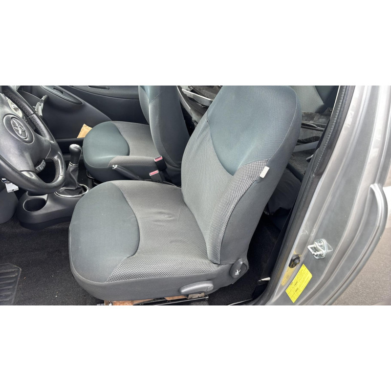 Interrupteur de leve vitre avant droit TOYOTA YARIS 1 Photo n°19