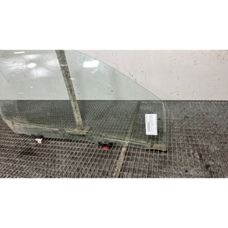 Vitre avant droit TOYOTA YARIS 1