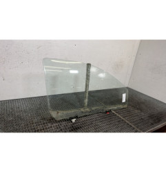 Vitre avant droit TOYOTA YARIS 1