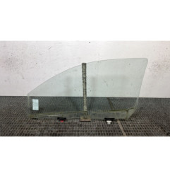 Vitre avant droit TOYOTA YARIS 1