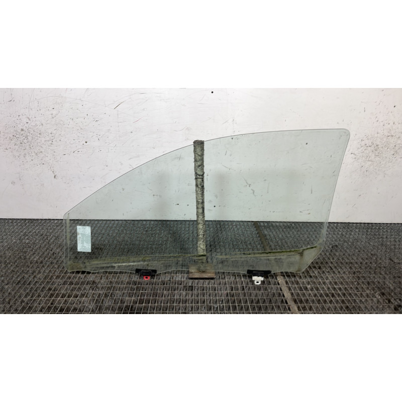 Vitre avant droit TOYOTA YARIS 1 Photo n°4