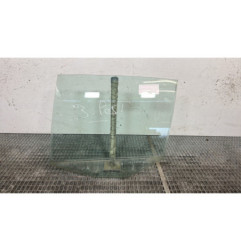Vitre arriere gauche VOLKSWAGEN GOLF 5 Photo n°1
