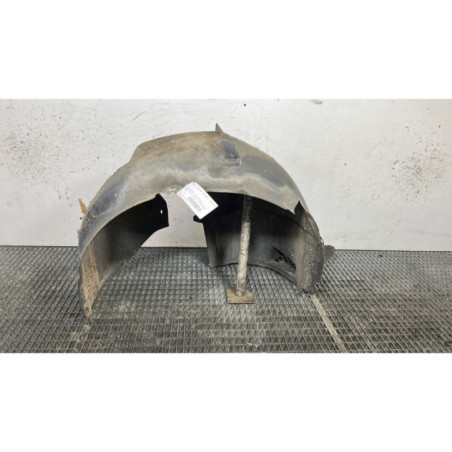 Pare boue avant droit VOLKSWAGEN GOLF 5 Photo n°1