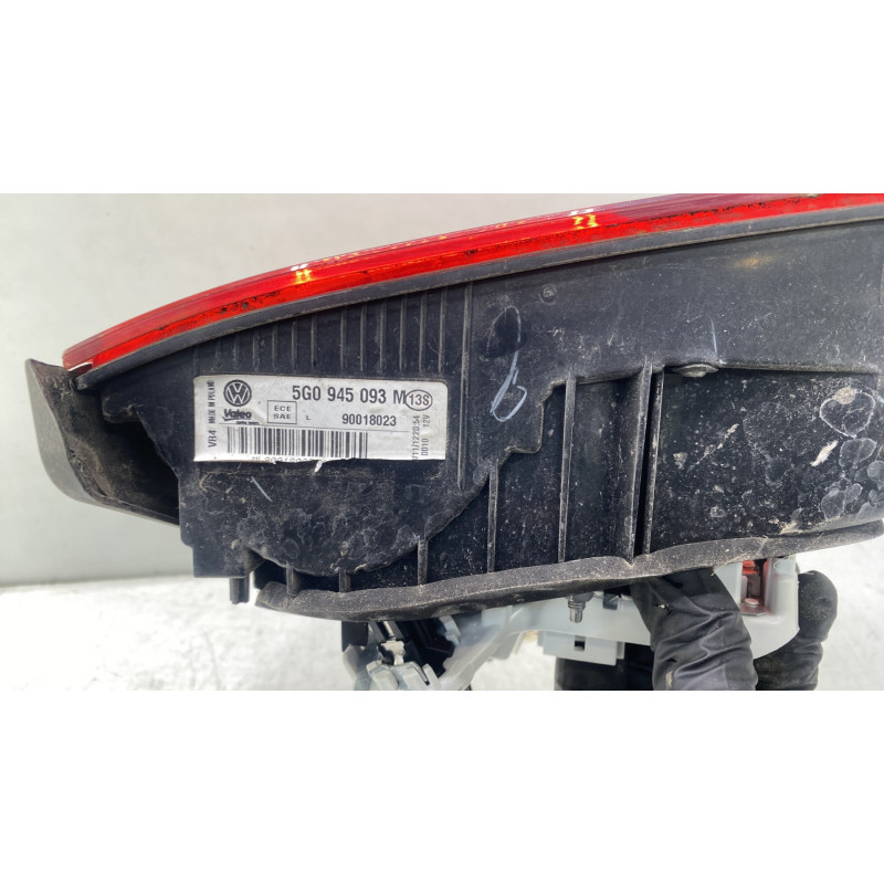 Feu arriere secondaire gauche (feux) VOLKSWAGEN GOLF 7 Photo n°4