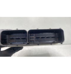 Calculateur moteur VOLKSWAGEN GOLF 7