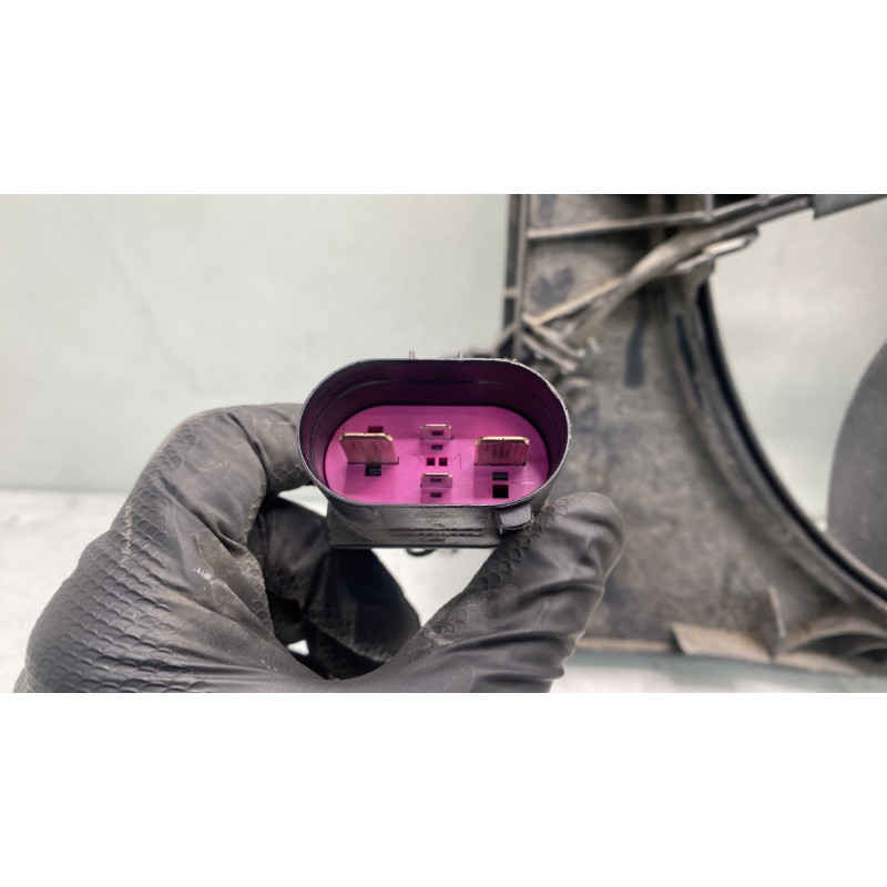 Moto ventilateur radiateur VOLKSWAGEN GOLF 7 Photo n°4