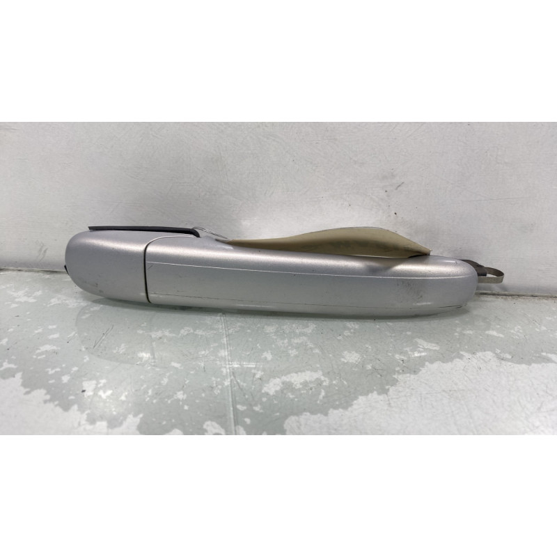 Poignee porte arriere droit VOLKSWAGEN POLO 3 Photo n°3