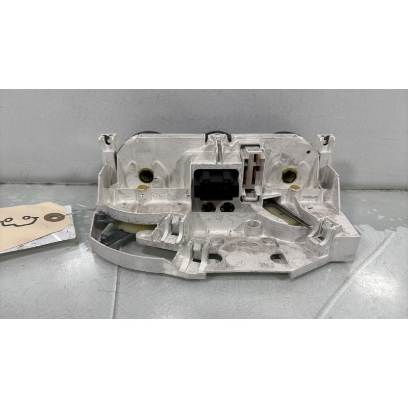Commande chauffage VOLKSWAGEN POLO 3 Photo n°3