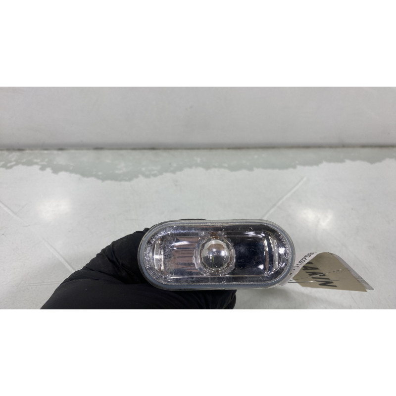 Repetiteur clignotant avant gauche (Feux) VOLKSWAGEN POLO 4 Photo n°2
