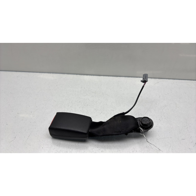 Attache ceinture arriere gauche RENAULT CAPTUR 1 Photo n°1
