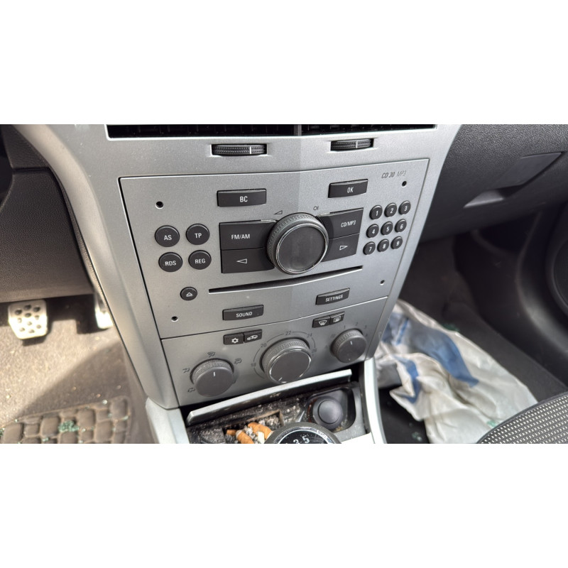 Feu arriere principal droit (feux) OPEL ASTRA H Photo n°20