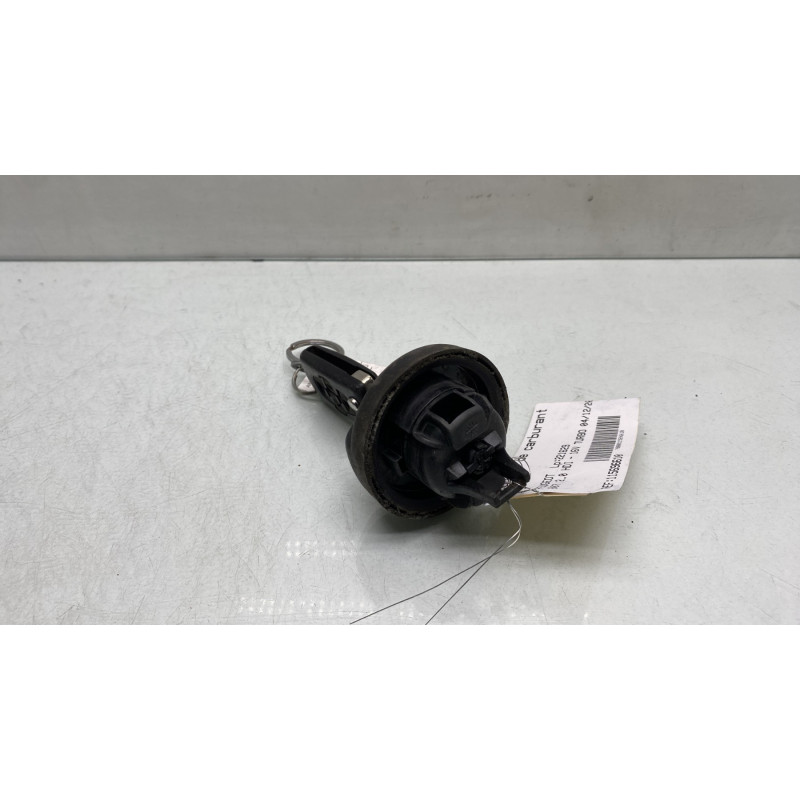 Bouchon de carburant PEUGEOT 807 Photo n°3