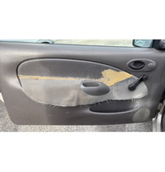 Vitre avant droit FORD FIESTA 4
