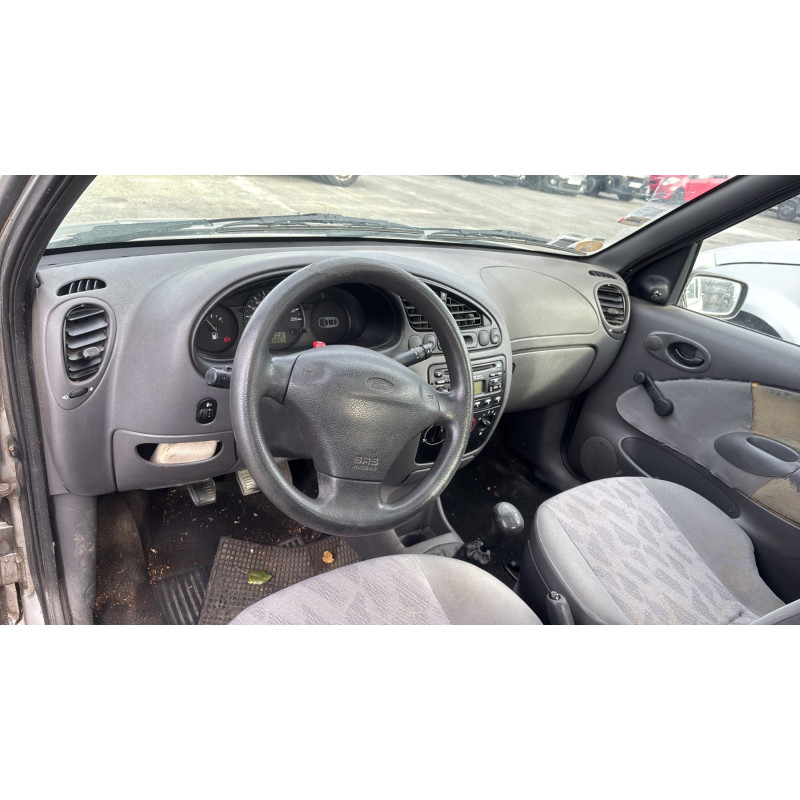 Vitre avant droit FORD FIESTA 4 Photo n°16