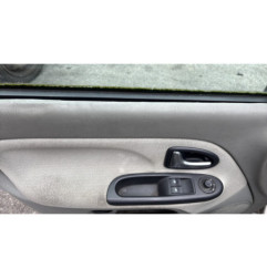 Feu arriere principal gauche (feux) RENAULT CLIO 2