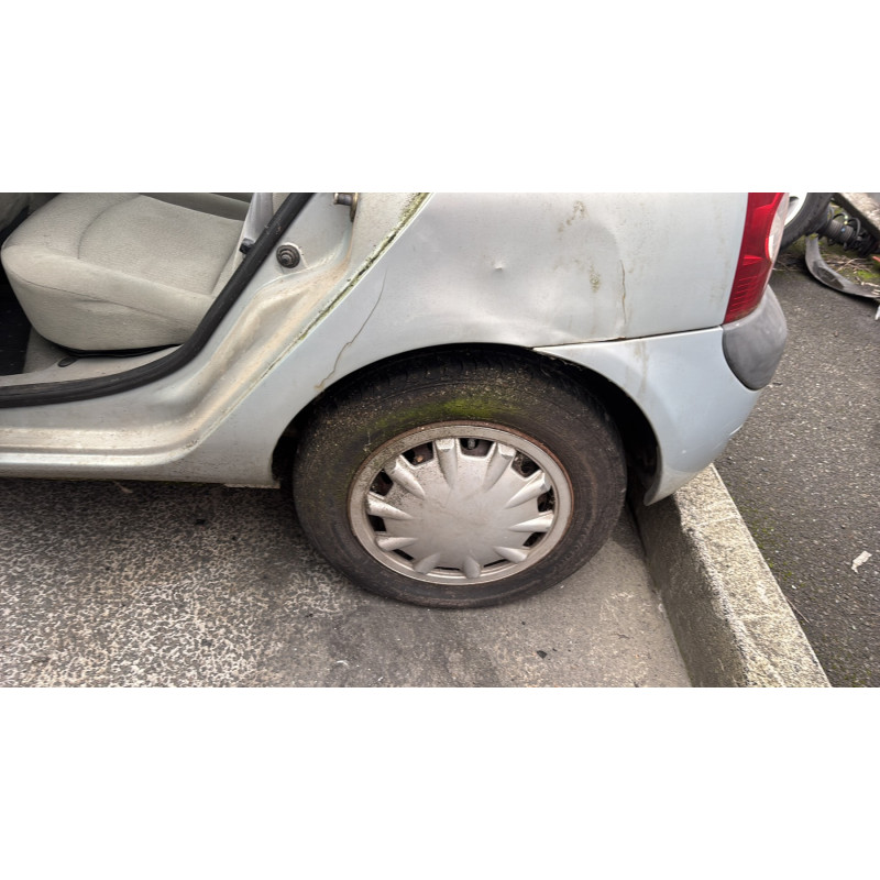 Feu arriere principal gauche (feux) RENAULT CLIO 2 Photo n°18