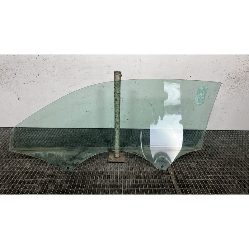 Vitre avant droit AUDI A1 1 Photo n°4