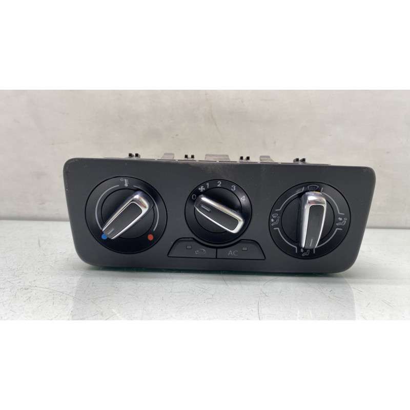 Commande chauffage AUDI A1 1 Photo n°1
