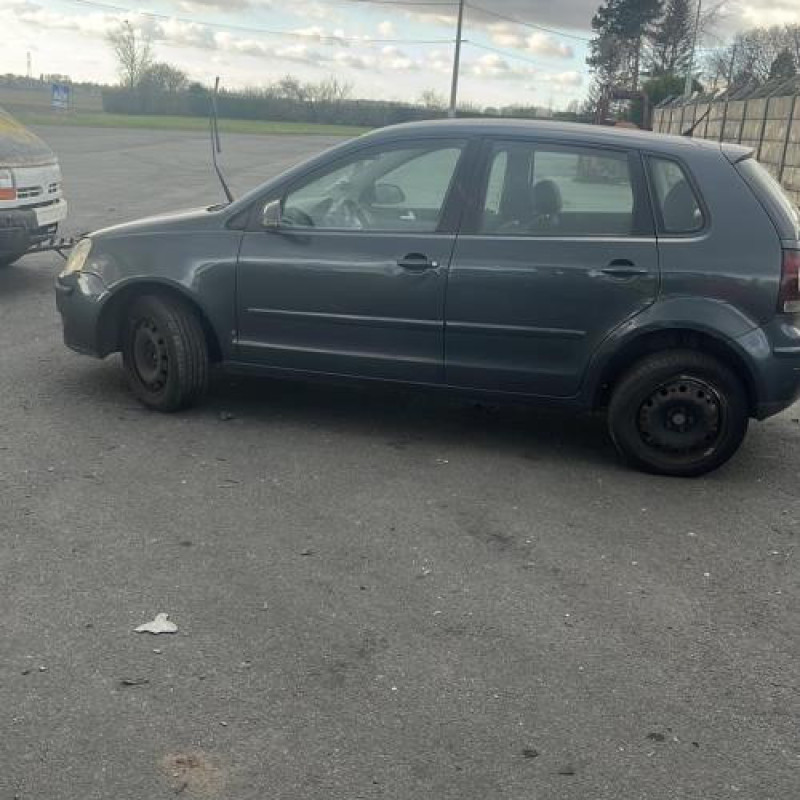 Serrure avant droit VOLKSWAGEN POLO 4 Photo n°7