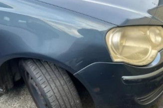 Serrure avant droit VOLKSWAGEN POLO 4