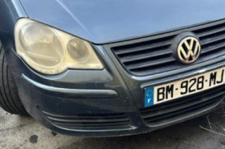 Serrure avant droit VOLKSWAGEN POLO 4