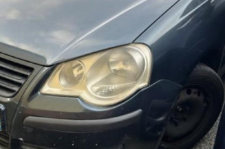 Serrure avant droit VOLKSWAGEN POLO 4