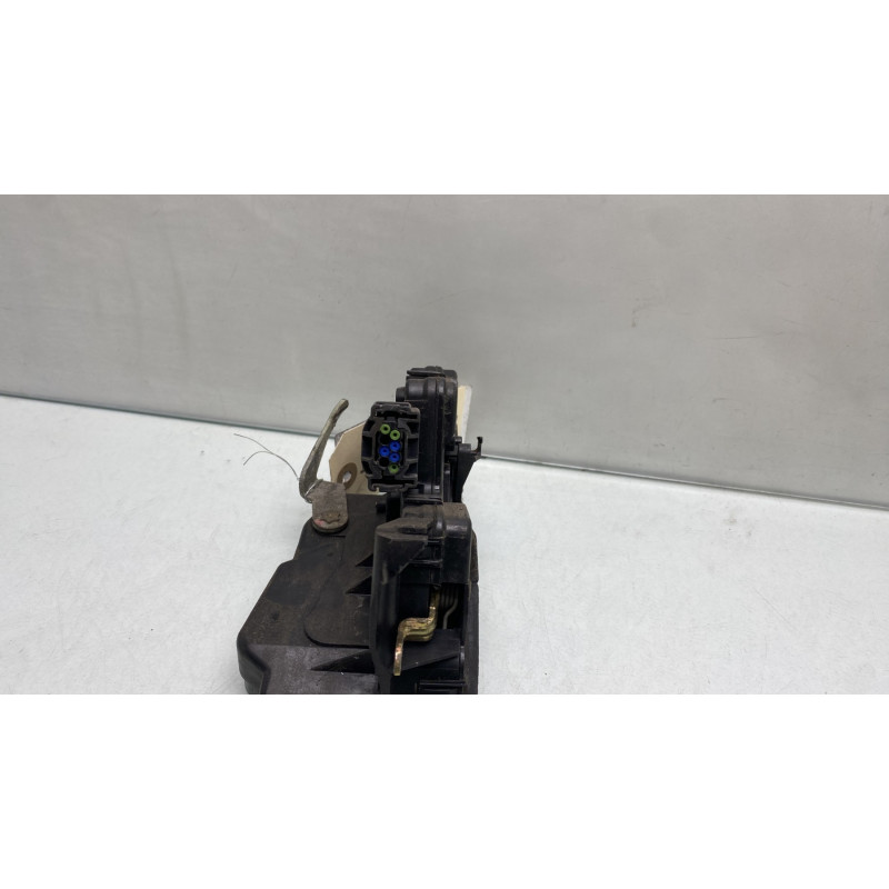 Serrure avant droit BMW SERIE 3 E46 Photo n°4