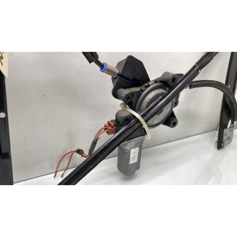 Leve vitre electrique avant droit CHRYSLER GRAND VOYAGER 4 Photo n°7
