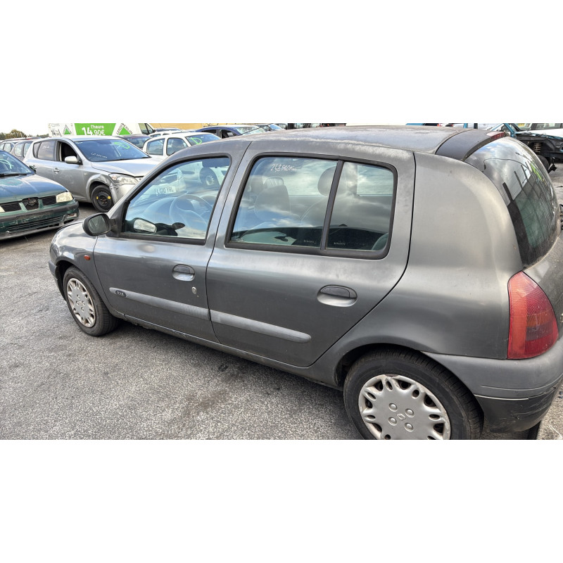 Pompe à carburant RENAULT CLIO 2 Photo n°9