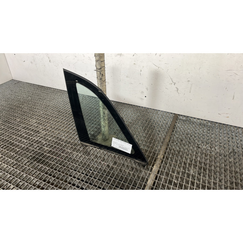 Custode arriere droit MERCEDES CLASSE B 245 Photo n°3