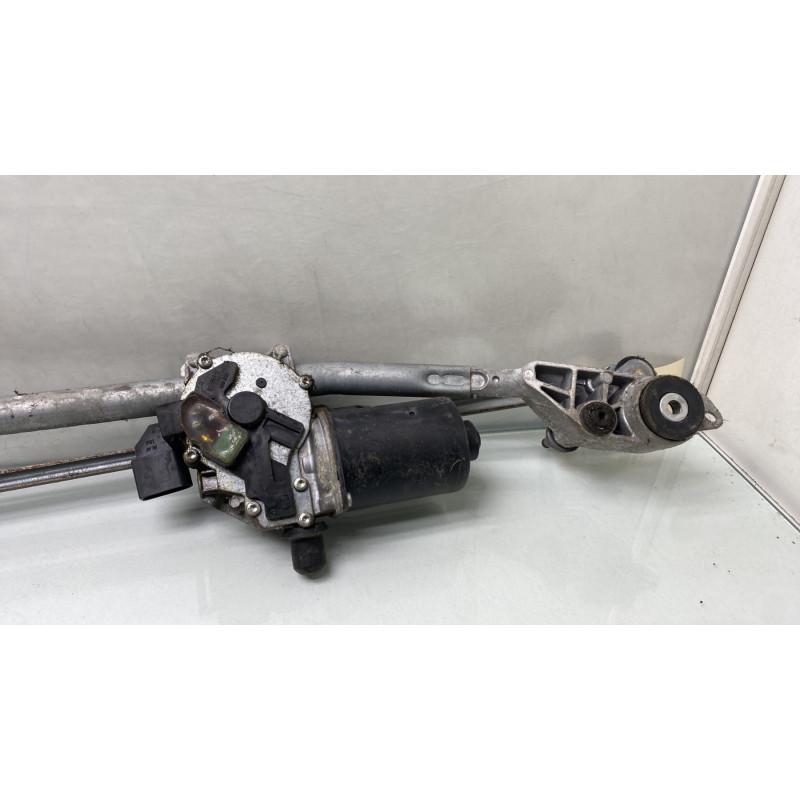 Moteur essuie glace avant MERCEDES CLASSE B 245 Photo n°6