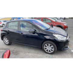 Planche de bord complete PEUGEOT 208 1
