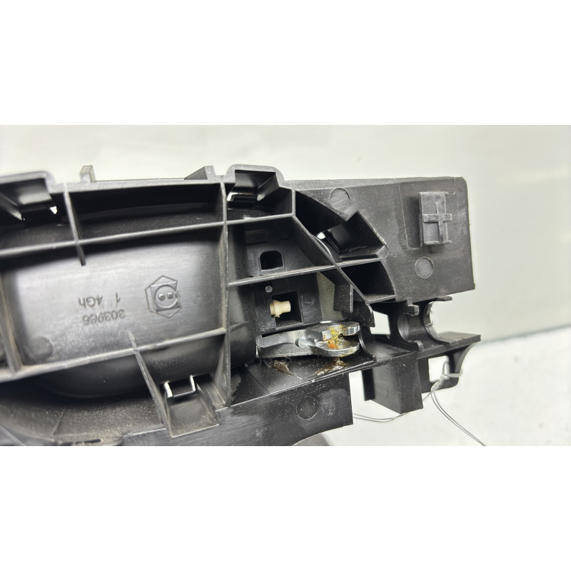 Poignee interieur arriere gauche PEUGEOT 208 1 Photo n°3