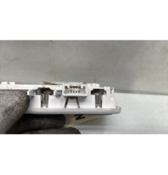 Eclairage de plafonnier RENAULT CAPTUR 1
