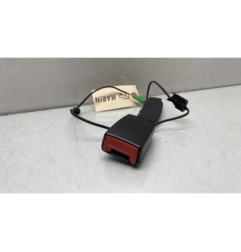 Attache ceinture avant gauche VOLKSWAGEN POLO 5