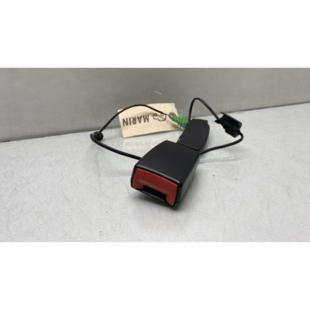 Attache ceinture avant gauche VOLKSWAGEN POLO 5
