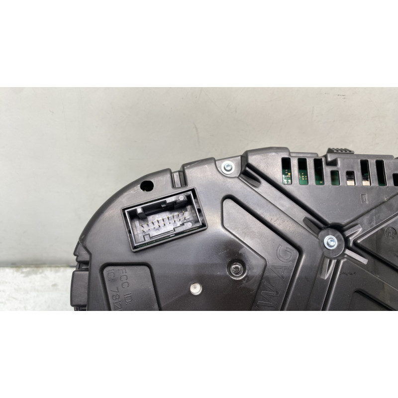 Compteur VOLKSWAGEN POLO 5 Photo n°3