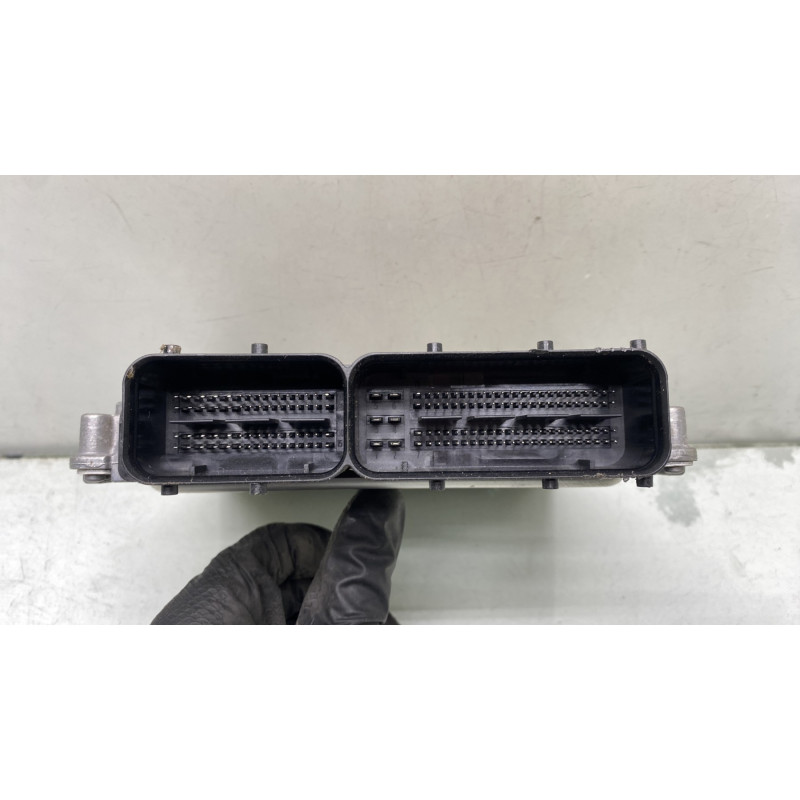 Calculateur moteur VOLKSWAGEN POLO 5 Photo n°3
